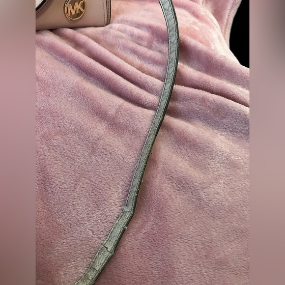 Michael Kors Crossbody Bag - Picture 7 of 12